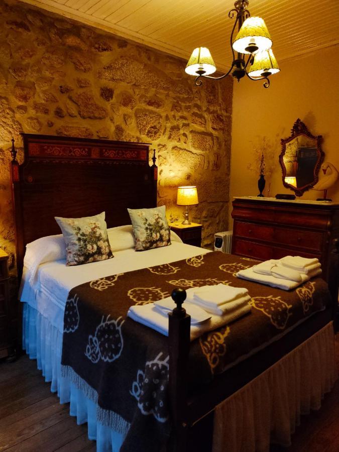 Lugar Da Pedra Alta - B&B - Private Historical Villa Melo Esterno foto